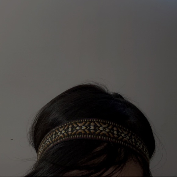 Headband - Picture 1 of 3